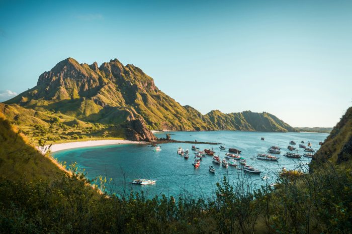 LABUAN BAJO (2D1N)